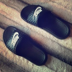 Nike slides